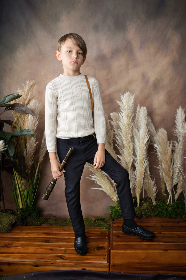 BKN635-Mock neck cable knit with emblem-IVORY