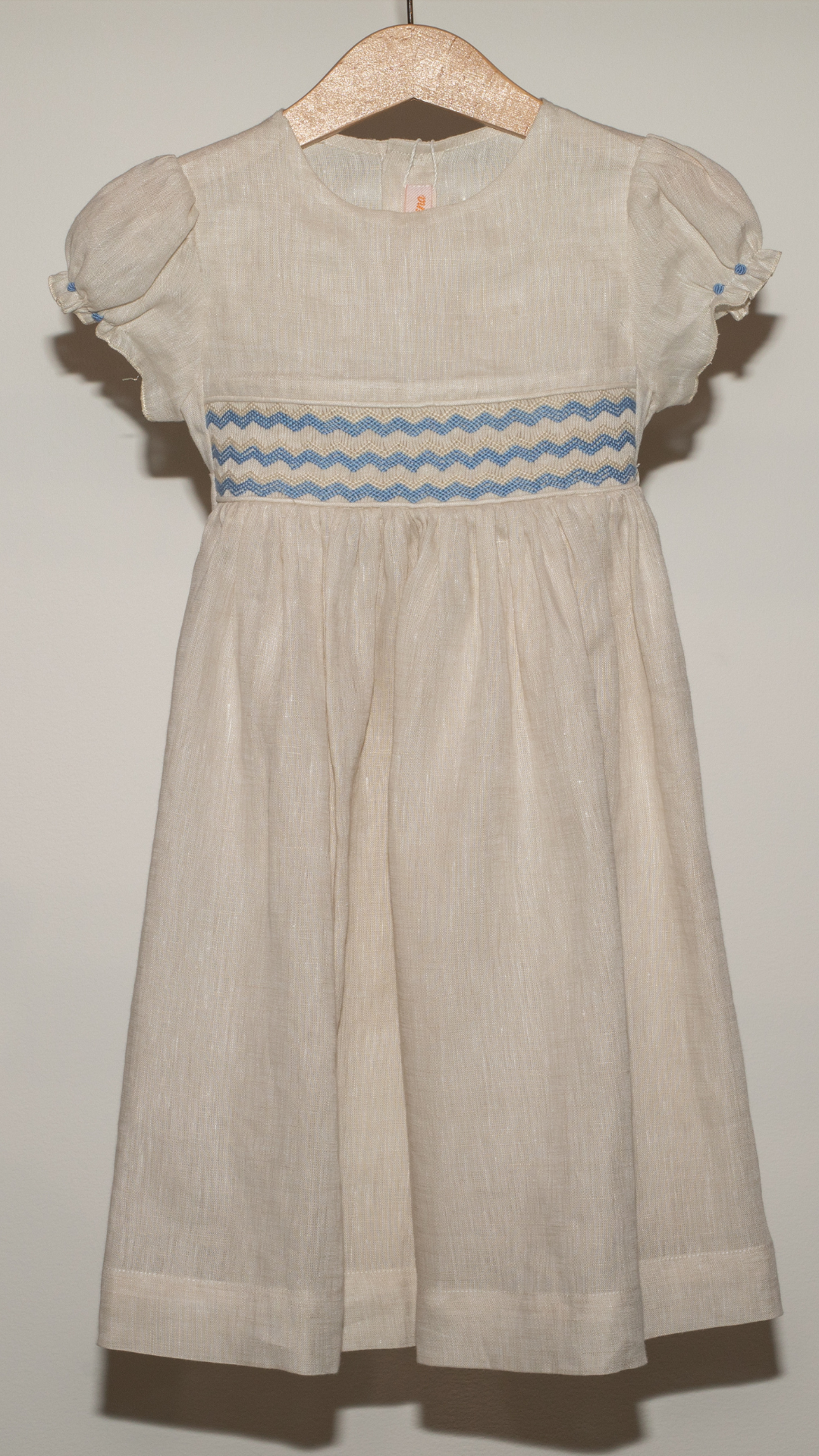 HAND EMBROIDERED DRESS IN ECRU LINEN