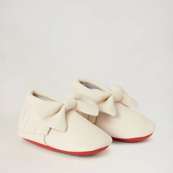 BOW MOCS-Off White/Red Sole