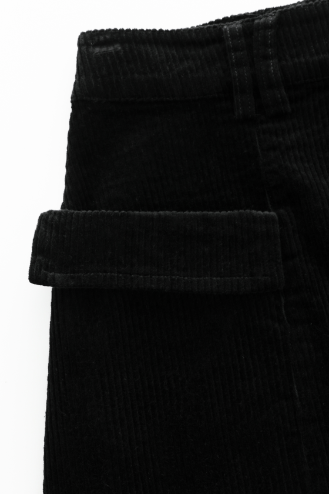 CORDUROY SKIRT WITH POCKETS-BLACK