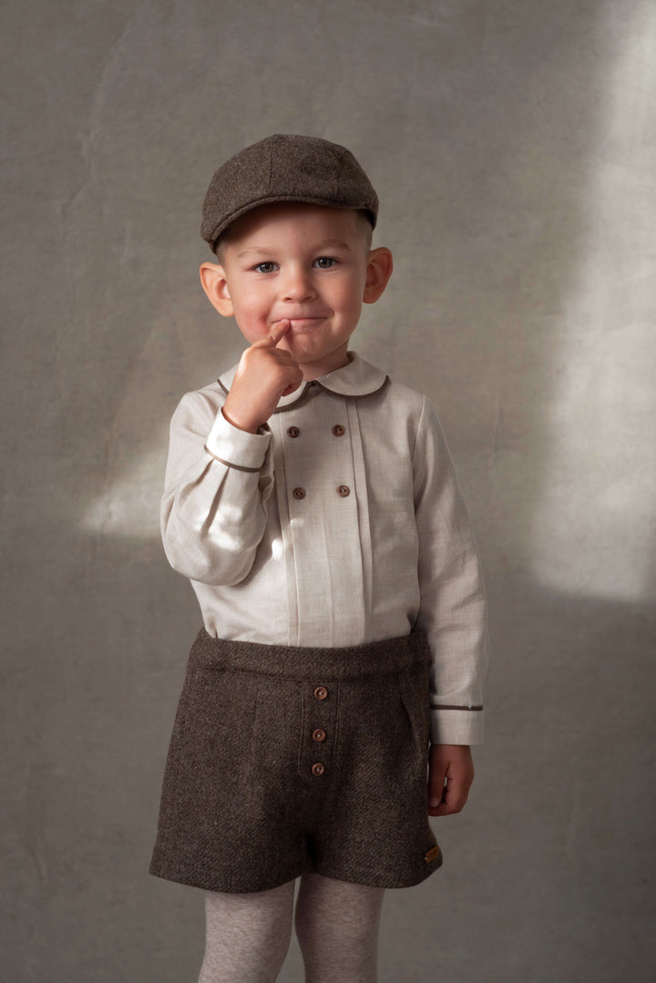 Mod.28.2 Sand panelled shirt with baby collar