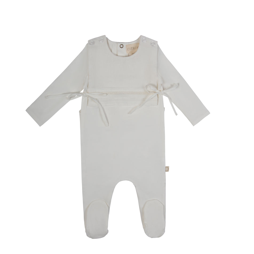 TUCKED BIB STRETCHY-WHITE