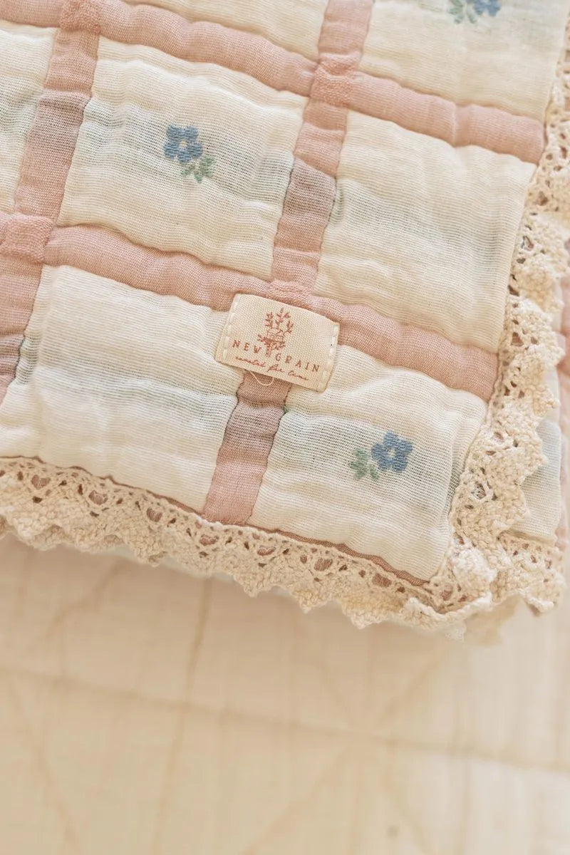 WHOLESALE MEADOW QUILT - PETAL