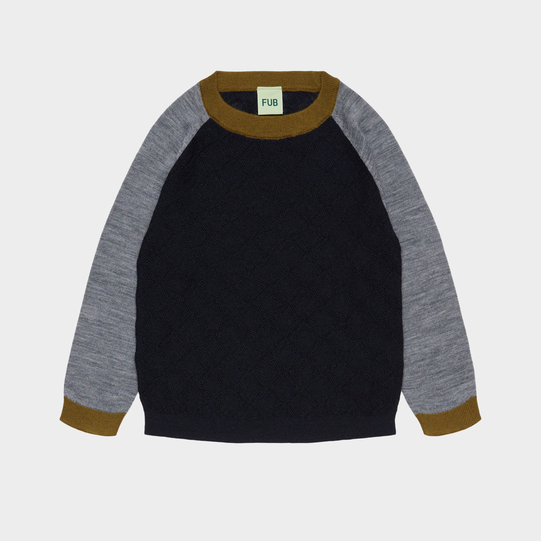 0526 COLOUR BLOCK CREW - DARK NAVY