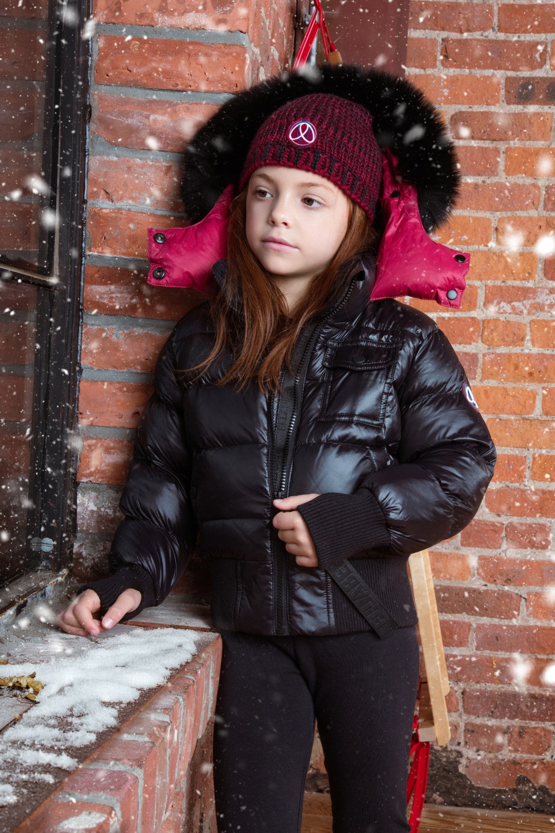 F25-5053-KNIT BEANIE-Black/Cherry