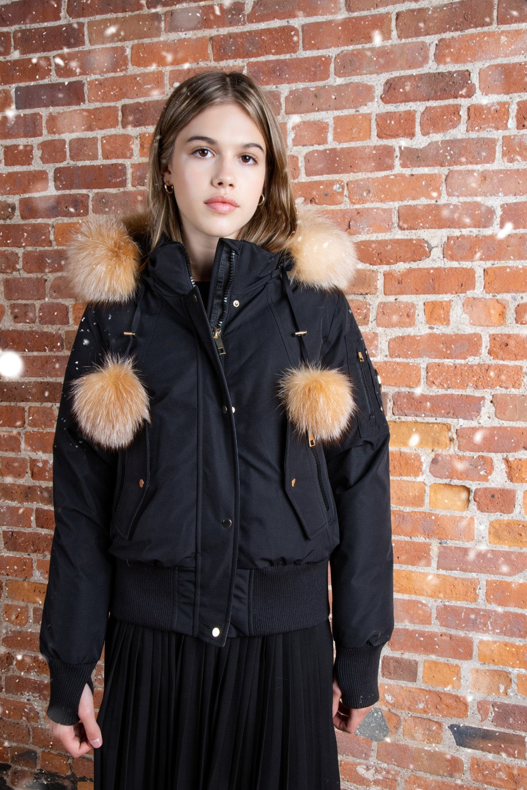F25-5011-LAYLA CANVAS POM-POM BOMBER-Black/Gold fox