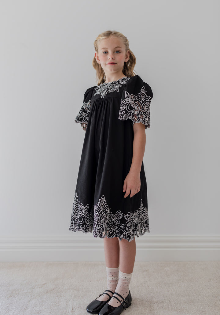 1377-CUT OUT LINEN COTTON DRESS-BLACK/CREAM