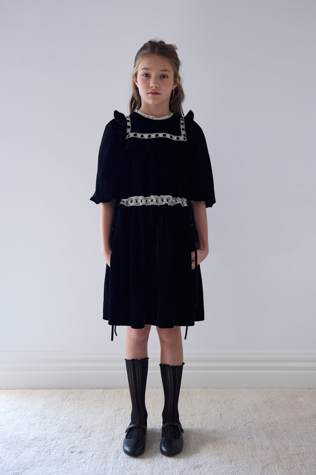 1485B Elbow Slv Ribbon Lace Trim Velvet Waisted Dress - Black/ Cream Lace