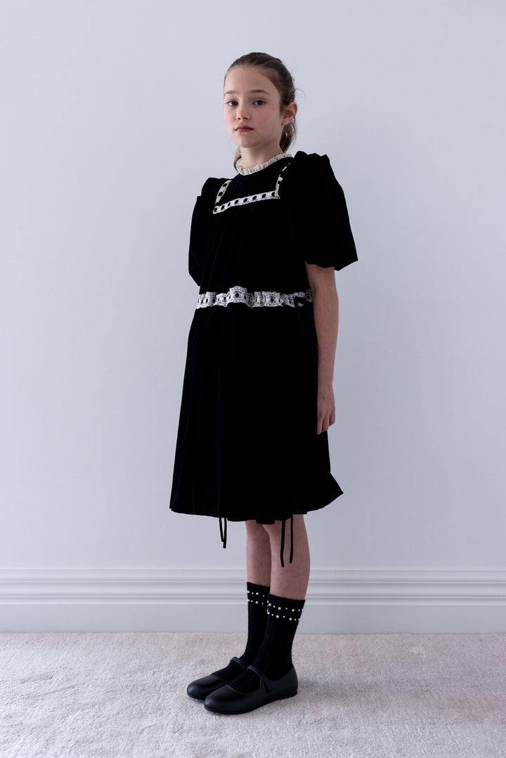 1485 S/S Ribbon Lace Trim Velvet Waisted Dress - Black/ Cream Lace