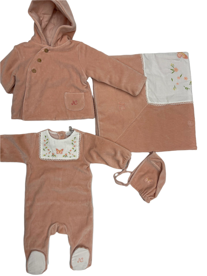 Layette sale 4pc set #132