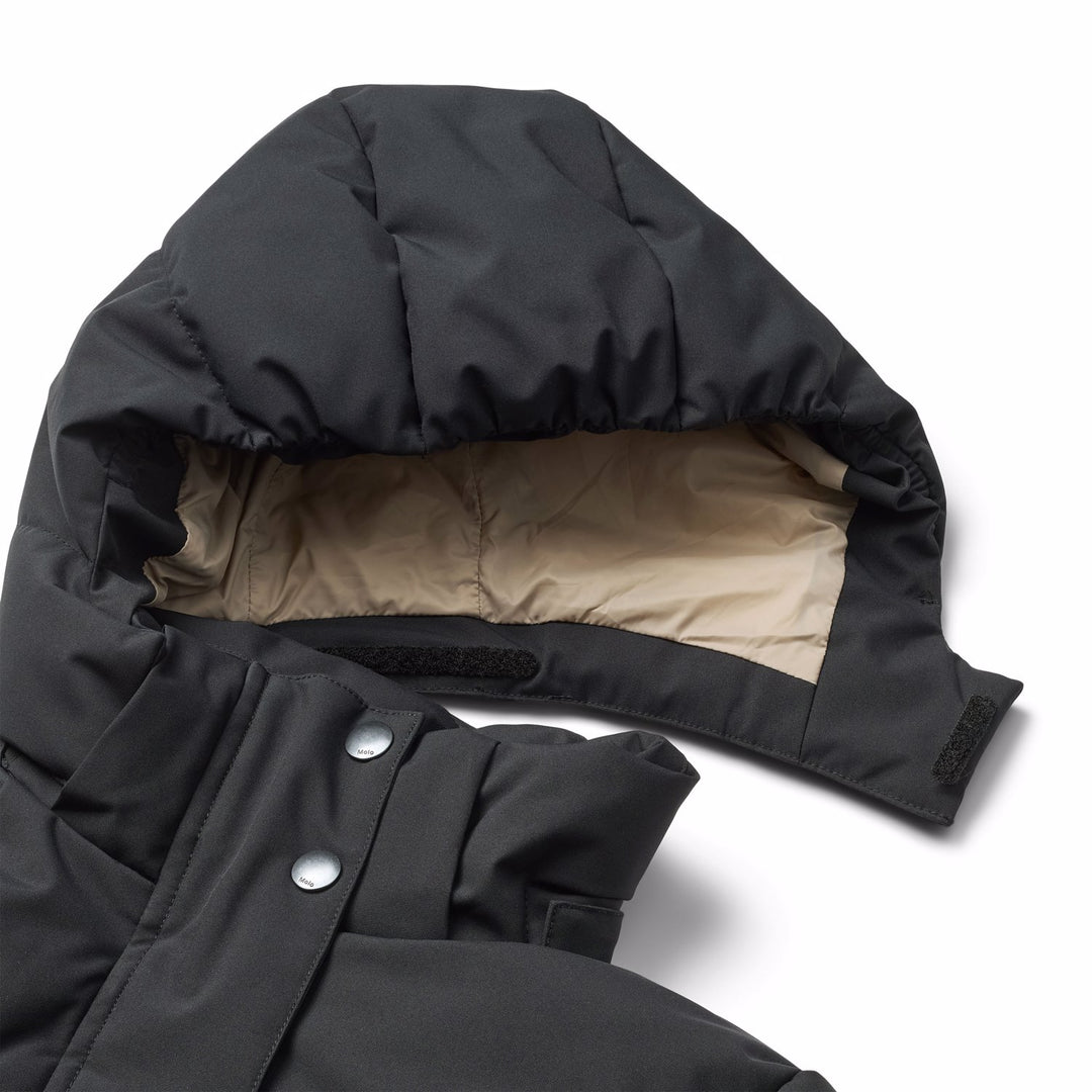 Hansine Pro-Black