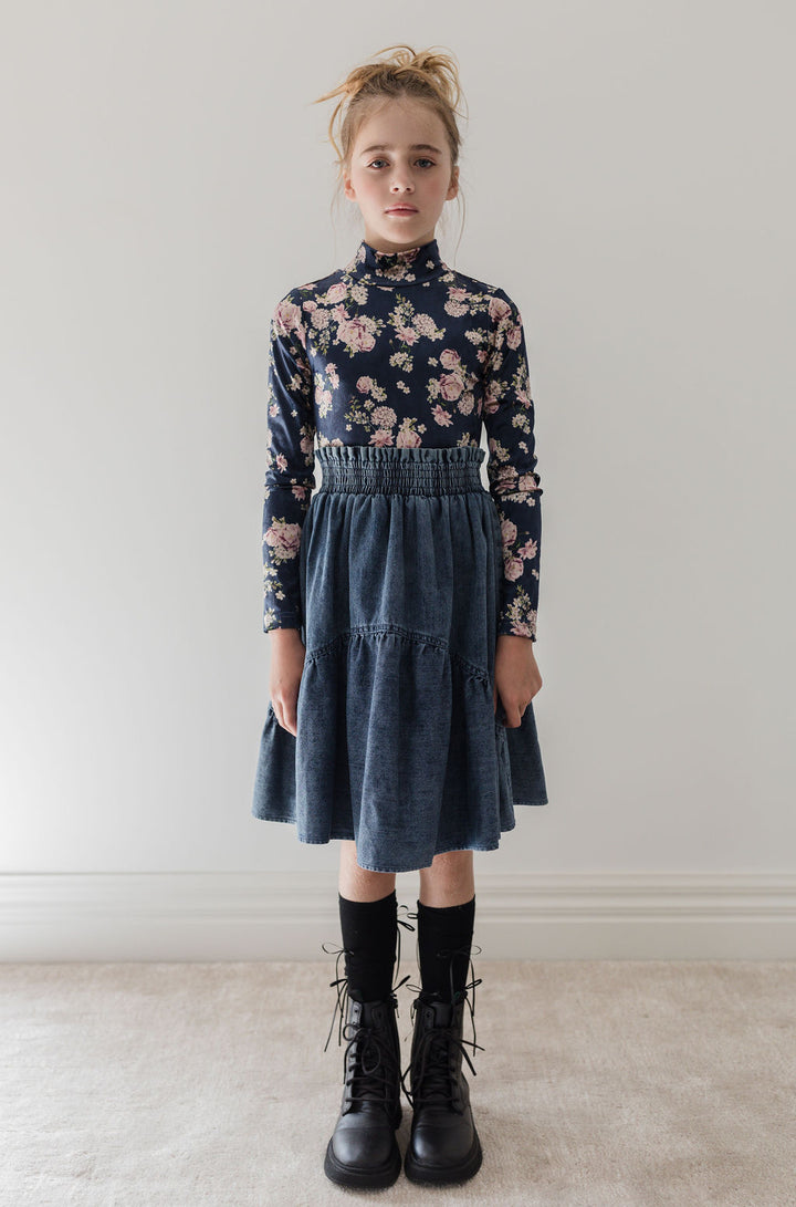 8181S-Chambray Curved Seam Skirt-Vintage Blue Wash Chambray