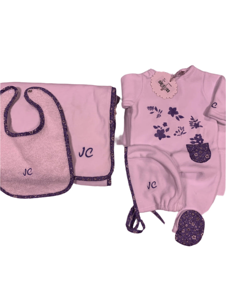 Layette sale 4pc set #102