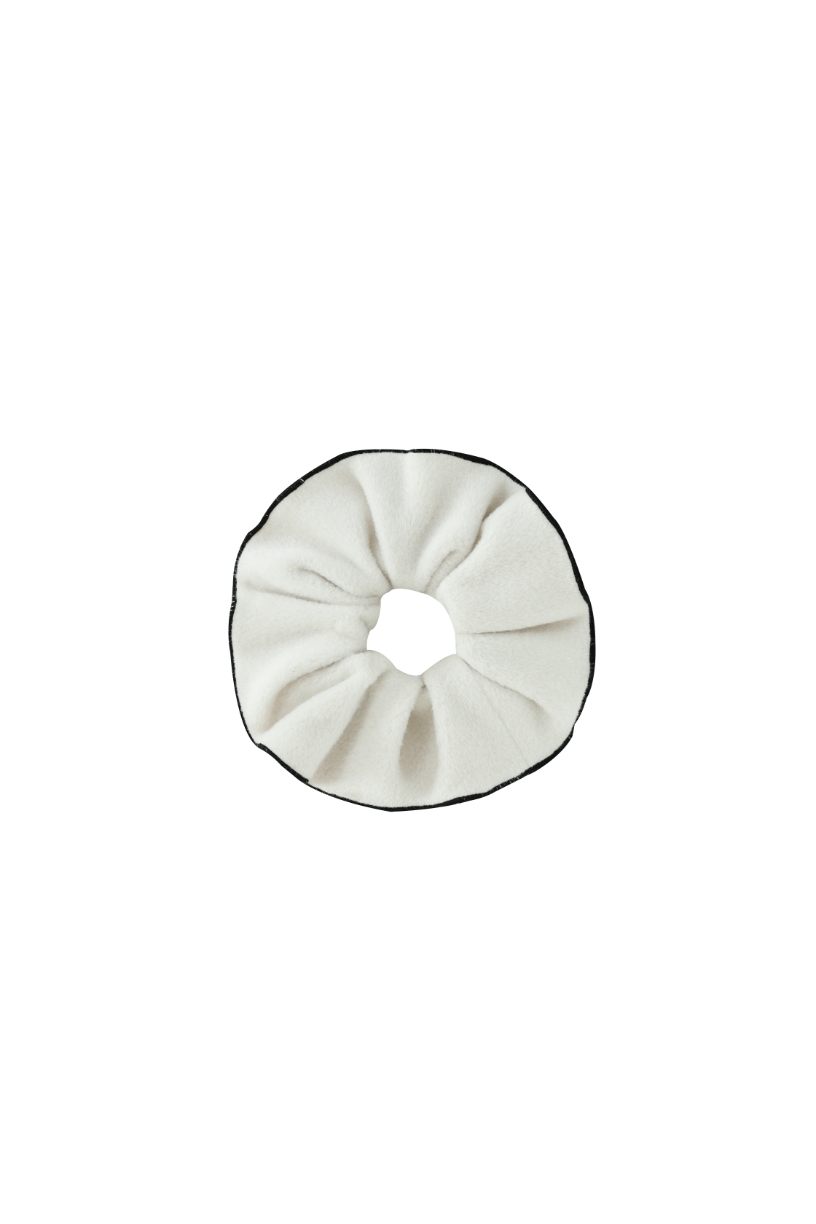 WOOL SCRUNCHIE-CREAM