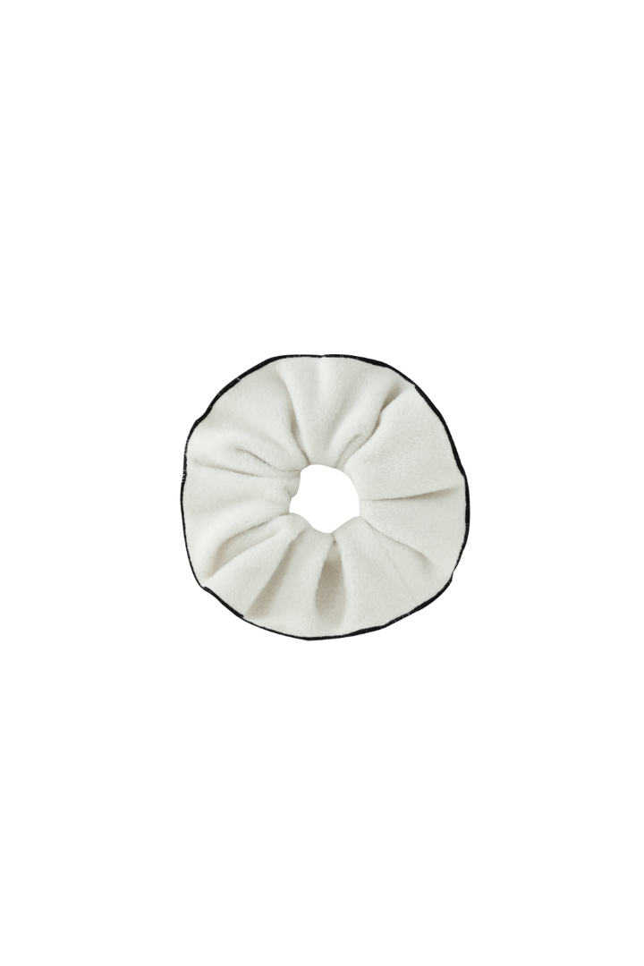 WOOL SCRUNCHIE-CREAM