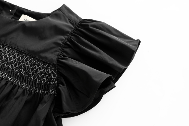 SMOCKED FLUTTER SLEEVE TAFFETA JUMPER-BLACK