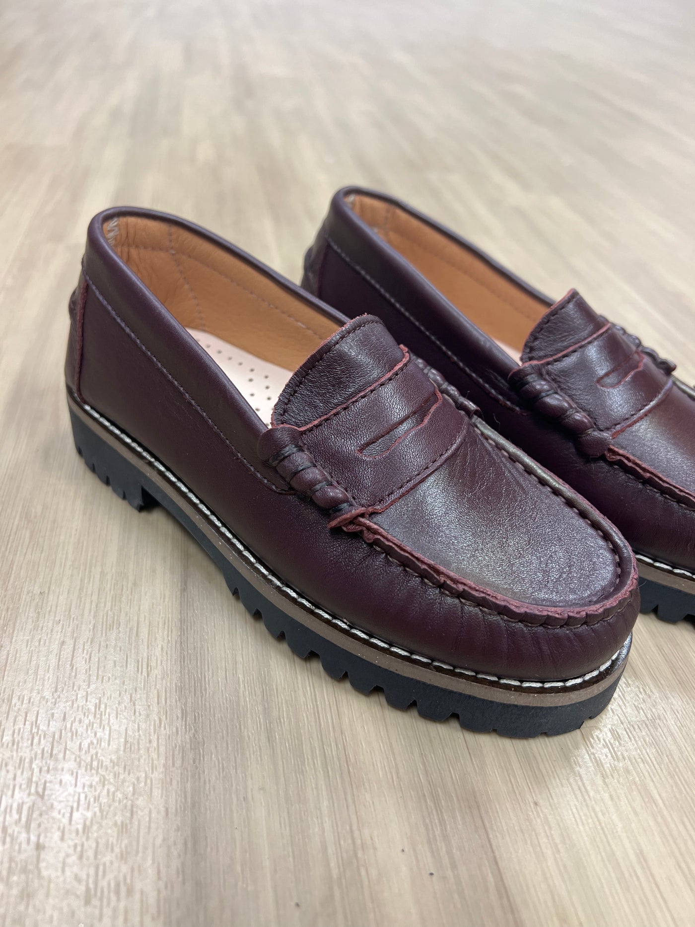 PENNY MOUNTAIN LOAFER BURDEOS