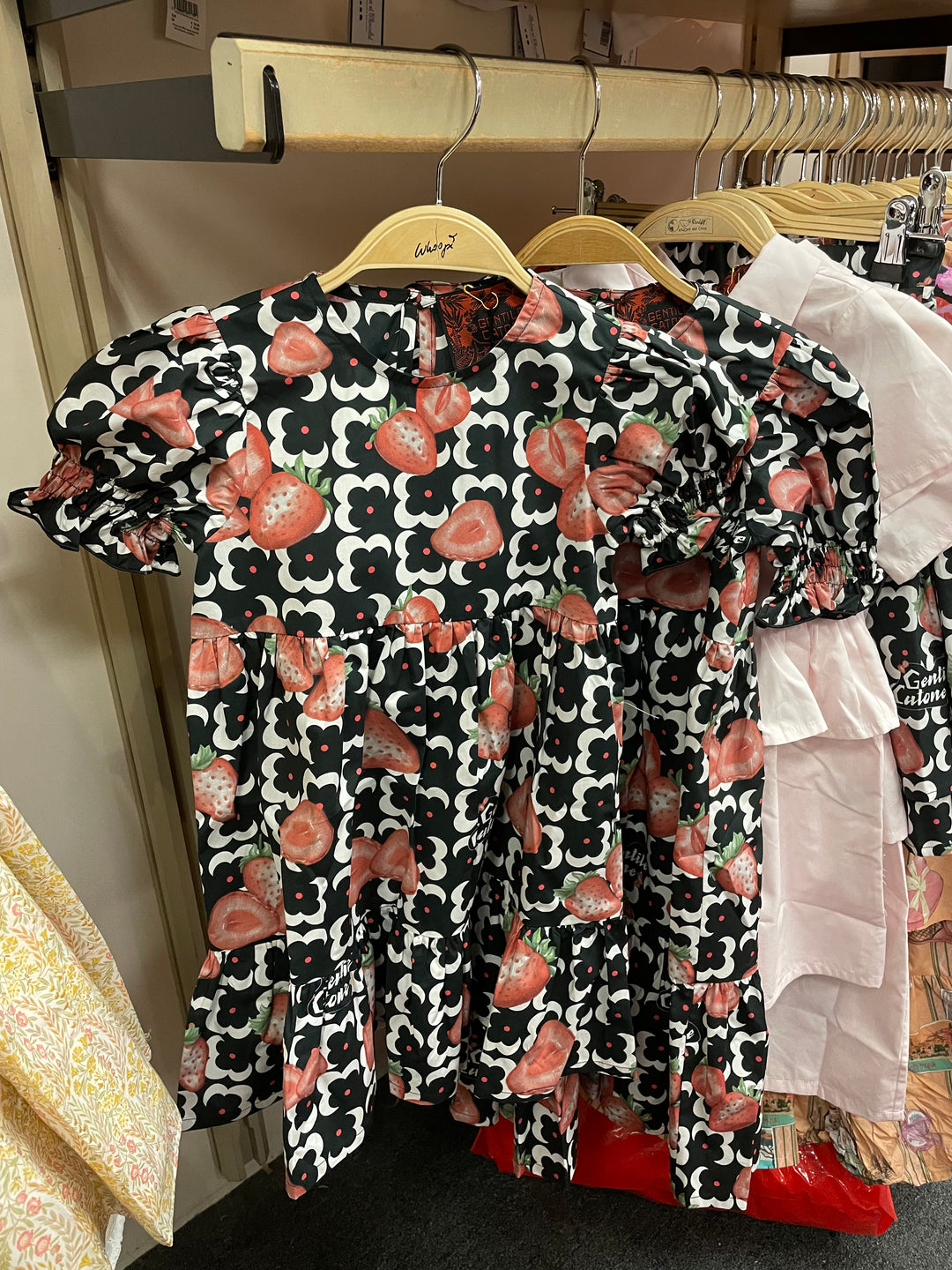 GILDA DRESS-GC Strawberries Black whoopikids GILDA DRESS-GC Strawberries Black whoopikids