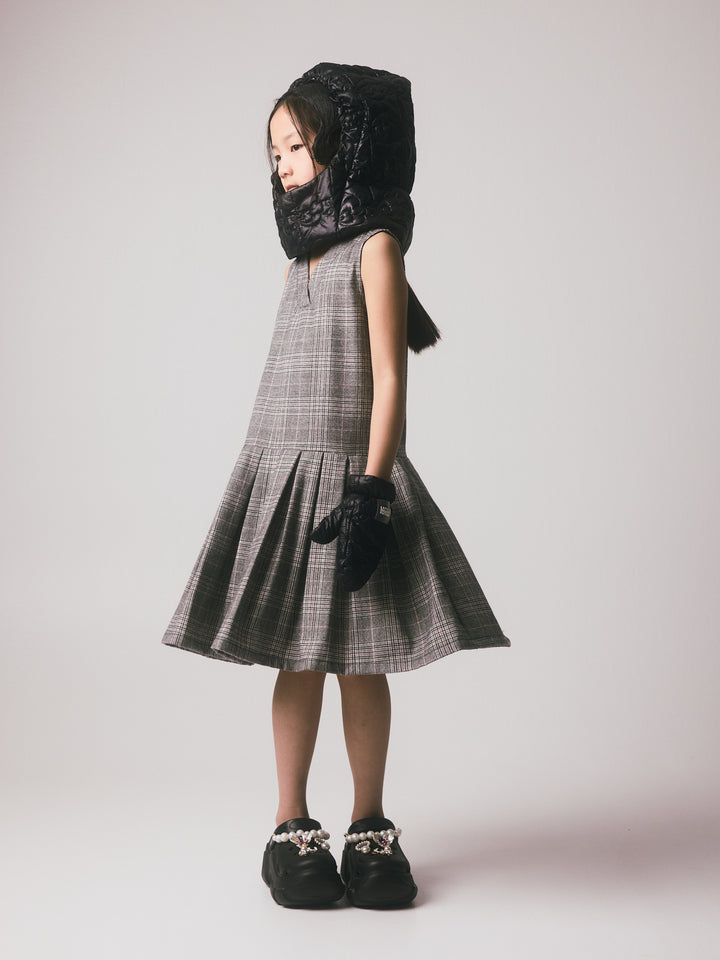 K032 190-3020 Harpa Pleated Dress - Plaid
