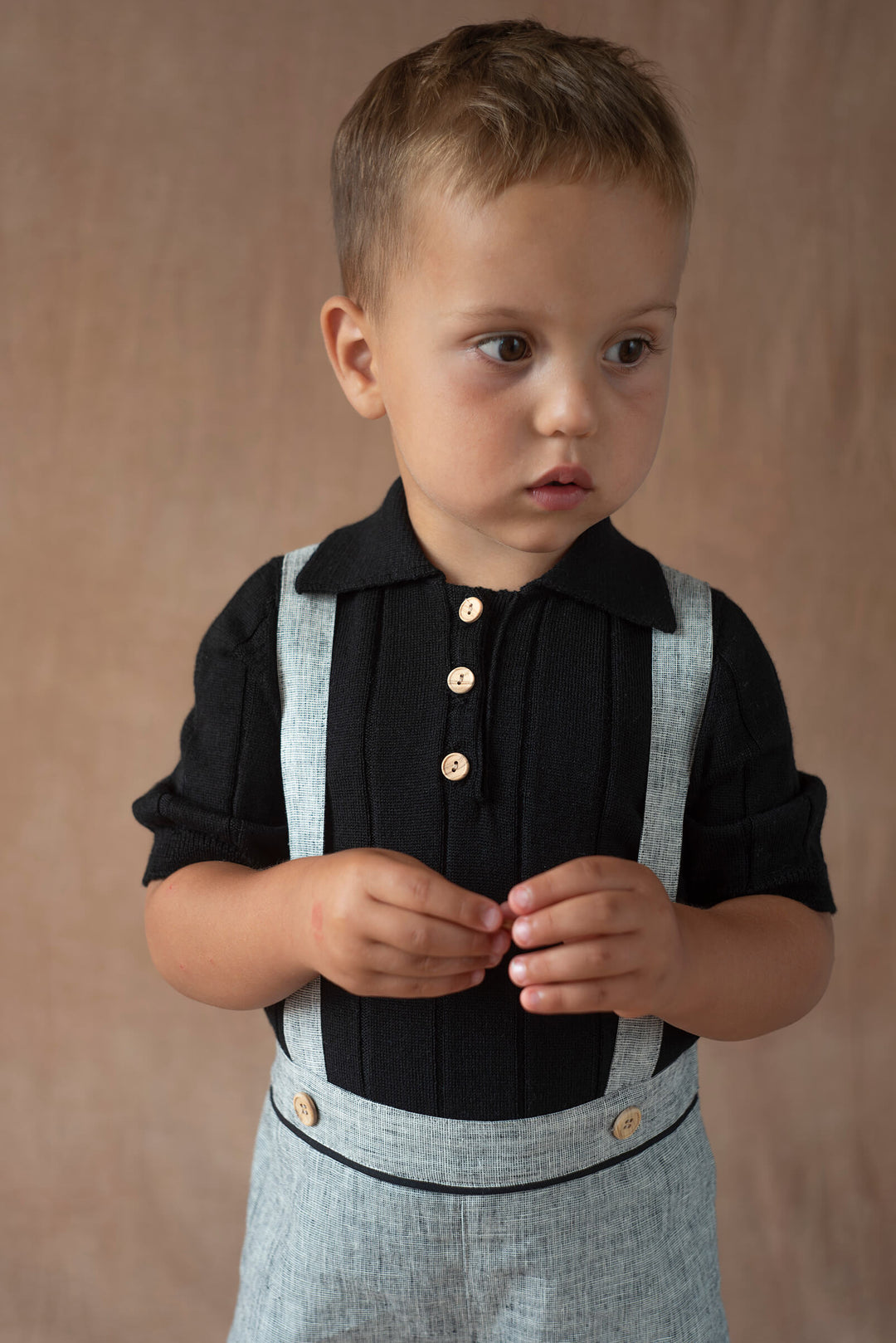 MOD.11.2 BLACK FLECK SHORTS WITH STRAPS