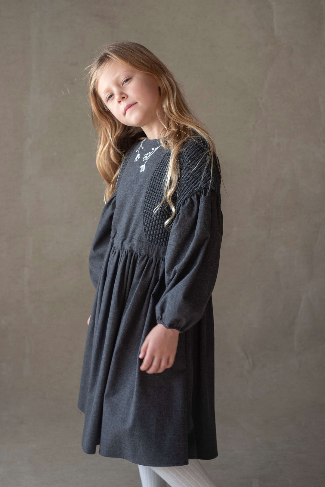 Mod.40.3 Anthracite grey dress with side panels