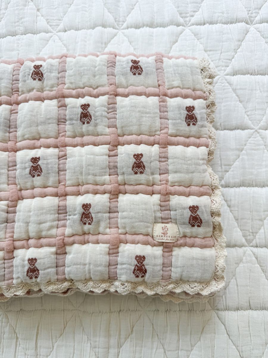 WHOLESALE KEEPSAKE QUILT - TEDDY PETAL