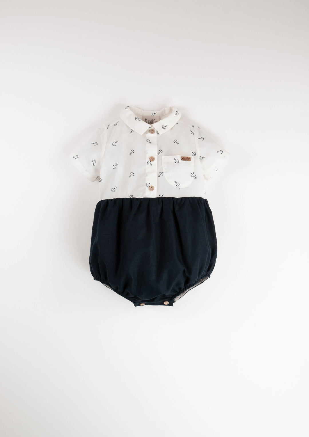 Mod.15.1 Embroidered anchor motif contrasting romper suit