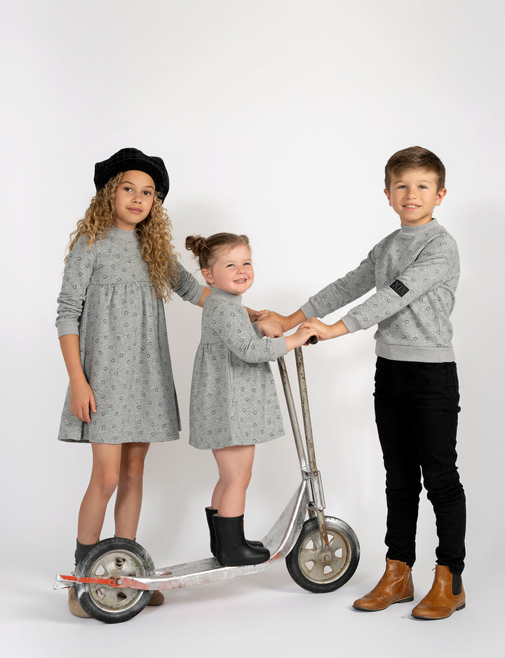 K6428-SMILEY PRINT SWEATDRESS-GREY