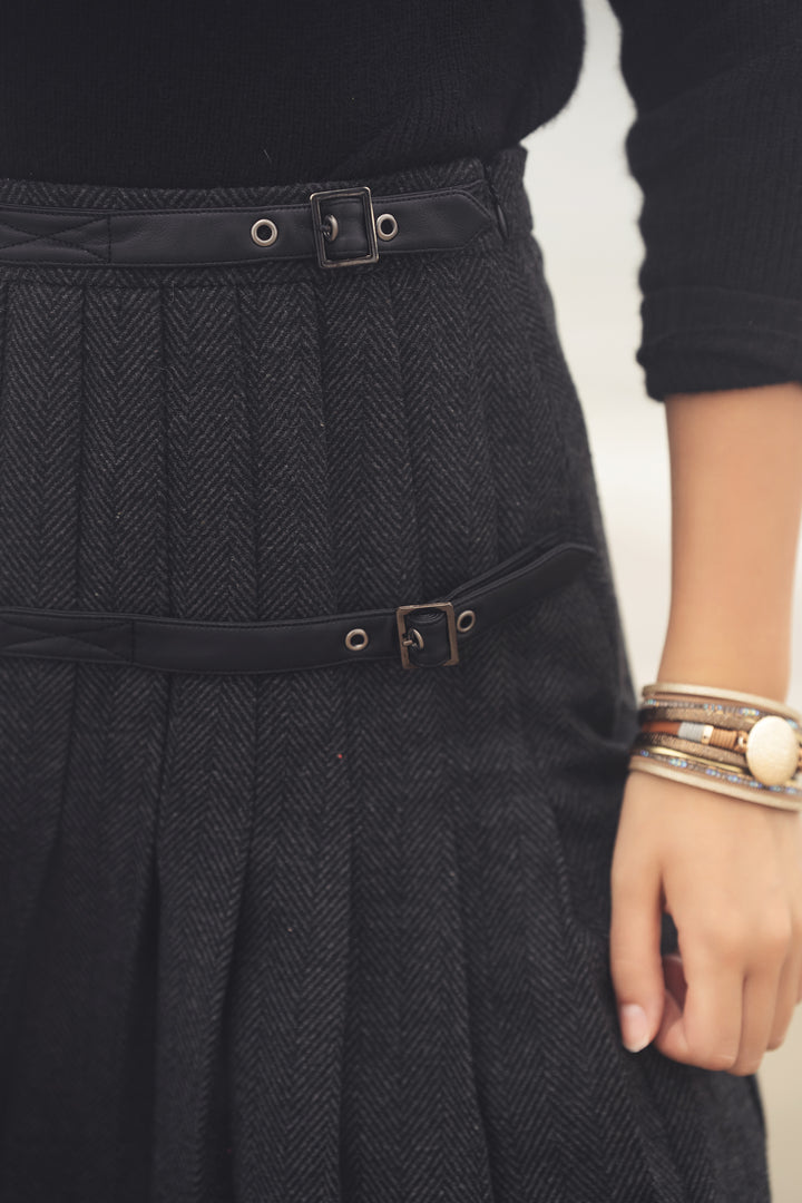 G716-PLEATED SKIRT-BLACK/GREY