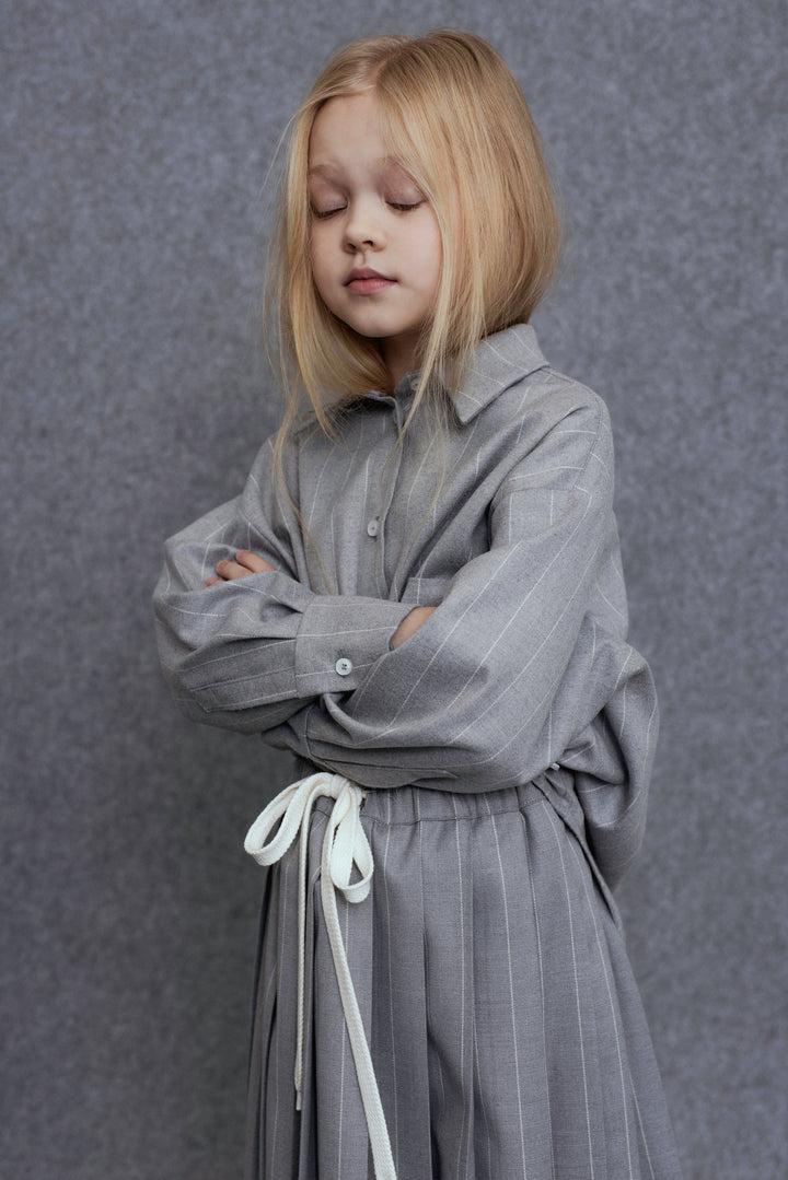 Lena-Shirt-Grey stripes